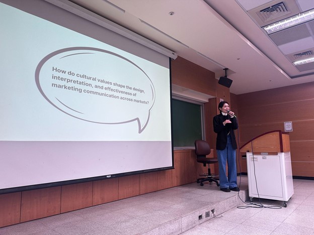 泰國朱拉隆功大學師生拜訪政大廣告系 交流跨文化廣告行銷策略