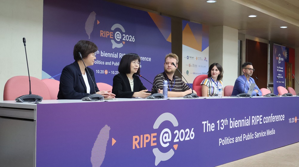Six thematic working groups fostered international academic exchange and collaboration in public media research.